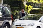 Amsterdam 25 september 2010
De auto's van Martijn en Amanda Krabbe staan allebei voor hun huis.
Peter Smulders bv