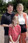 Kaatsheuvel 16 mei 2004
Bekende nederlanders in de efteling.
Marilou v Stenis zwanger met vriend en dochter
Peter Smulders bv