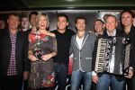 Volendam, 18 Oktober 2010 Hotel Spaander
CD Uitreiking Mon Amour met o.a.: Linda Schilder en Peter de Haan, Jan Smit en Jack Veerman
Foto Peter Smulders BV