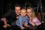 Helmond, 24 Oktober 2010
Fotosessie van de Familie Kazan
Renzo Kazan met zijn vrouw Mara Kazan en hun zoontje Kian Kazan
Foto Peter Smulders BV