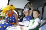 Middenmeer 16 juni 2010
Presentatie kinderboek Sonja Bakker. Ze kwam samen met haar kinderen/zoons met een helicopter aan. Rik felderhof was ook aanwezig.
Peter Smulders bv
