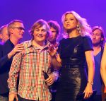 Rotterdam, 4 Oktober 2010
Edsion uitreiking voor de 50e keer
Prinses Maxima met div. artiesten Tim Knol
Foto Peter Smulders BV