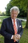 Breukelen 16 juni 2010
Haringparty op Neyenrode. Willibrord Frequin met zijn zoon Louis
Peter Smulders bv
