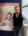 Diemen 30 september 2011
Bastiaan ragas in theater in diemen.
Peter Smulders bv