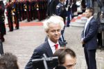 Den Haag 20 september 2011
Prinsjesdag op het binnenhof. Geert Wilders met vrouw en beveiliging
Peter Smulders bv