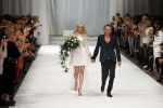Amsterdam 19 september 2011
Modeshow Jos van Raak in de westergasfabriek met oa Kim Feenstra Quinty Trustfull Anouk Smulders Irene v d Laar en Froukje de Both.
Peter Smulders bv