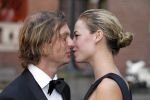 Amsterdam 29 september 2011
Pink Ribbon gala in de beurs van Berlage. Nicolette Kluijver met vriend
Peter Smulders bv