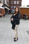 Amsterdam 25 september 2011
Avond tbv stop kindermisbruik in redsun in amsterdam. Patty Brard met speciale pistool schoenen
Peter Smulders bv