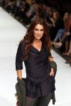Amsterdam 19 september 2011
Modeshow Jos van Raak in de westergasfabriek met oa Kim Feenstra Quinty Trustfull Anouk Smulders Irene v d Laar en Froukje de Both.
Peter Smulders bv