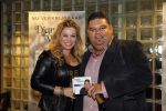 Hilversum 3 oktober 2012
Presentatie cd Django Wagner. Antje Monteiro reikt de eerst cd uit.
Peter Smulders bv