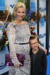 Amsterdam23 september 2012
Premiere de Jantjes in het nieuwe de la mar. Denise v Rijswijk met zoon Jayden
Peter Smulders bv