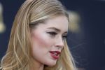 Utrecht 5 oktober 2012
Doutzen Kroes in sexy jurk van Viktor en Rolf bij uitreiking gouden kalveren.
Peter Smulders bv