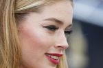 Utrecht 5 oktober 2012
Doutzen Kroes in sexy jurk van Viktor en Rolf bij uitreiking gouden kalveren.
Peter Smulders bv