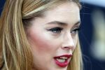 Utrecht 5 oktober 2012
Doutzen Kroes in sexy jurk van Viktor en Rolf bij uitreiking gouden kalveren.
Peter Smulders bv