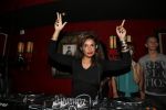 Amsterdam 17 september 2012
Presentatie cd YES R in de little buddha bar. Fajah Lourens
Peter Smulders bv