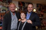 Uden 27 september 2012
Frans Bauer in shouwburg van Uden. Frans met zijn vader en moeder (ouders)
Peter Smulders bv
