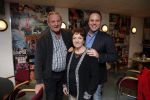 Uden 27 september 2012
Frans Bauer in shouwburg van Uden. Frans met zijn vader en moeder (ouders)
Peter Smulders bv