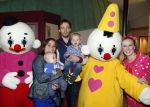 Hoorn 13 oktober 2012
Henry Schut met vriendin en kinderen bij premiere Bumba .
Peter Smulders bv
