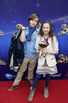 Amsterdam 7 oktober 2012
Premiere Sien en Diego de magische bron van Myra in Pathe Arena
met Jada Borsato Peter Faber en Harold Verwoert ( coole piet Diego) in de hoofdrollen. Marco leontine Luca Jada Senna Mary Borsato en Romy en Jacky Omtzigt . Jada Borsato met vriendje
Peter Smulders bv