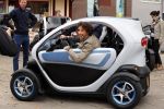 Amsterdam 1 oktober 2012
Das's moment bij dr Fish. De bekende mannen reden in een renault Twizy. Jan Joost v Gangelen
Peter Smulders bv