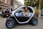 Amsterdam 1 oktober 2012
Das's moment bij dr Fish. De bekende mannen reden in een renault Twizy. Jan Joost v Gangelen
Peter Smulders bv