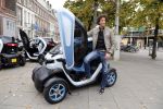 Amsterdam 1 oktober 2012
Das's moment bij dr Fish. De bekende mannen reden in een renault Twizy. Jan Joost v Gangelen
Peter Smulders bv
