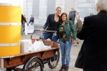 Utrecht 15 oktober 2012
Lieke v lexmond met bakfiets in cenrum Utrecht ivm aktie Post NL.
Peter Smulders bv
