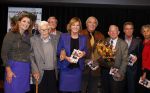Hilversum 3 oktober 2012
Presentatie boek van nieuwslezers van de NOS bij beeld en geluid.Babs Assink stefan heijewndael sacha de boer frits thors noortje v oostveen harmen Siezen Eugenie Herlaar Eef Brouwers Pia Dijkstra Rien Huizing Joop v Zijl en Rob Trip
Peter Smulders bv