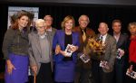 Hilversum 3 oktober 2012
Presentatie boek van nieuwslezers van de NOS bij beeld en geluid.Babs Assink stefan heijewndael sacha de boer frits thors noortje v oostveen harmen Siezen Eugenie Herlaar Eef Brouwers Pia Dijkstra Rien Huizing Joop v Zijl en Rob Trip
Peter Smulders bv