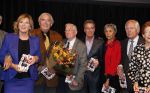Hilversum 3 oktober 2012
Presentatie boek van nieuwslezers van de NOS bij beeld en geluid.Babs Assink stefan heijewndael sacha de boer frits thors noortje v oostveen harmen Siezen Eugenie Herlaar Eef Brouwers Pia Dijkstra Rien Huizing Joop v Zijl en Rob Trip
Peter Smulders bv