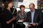 Hilversum 3 oktober 2012
Presentatie boek van nieuwslezers van de NOS bij beeld en geluid. Philip Freriks
Peter Smulders bv