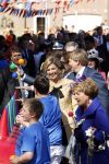 Rhenen en Veenedaal 30 april 2012
Koninginnedag met daarbij aanwezig koningin Beatrix Prins Willem Alexander Prinses Maxima Prins Constantijn Prinses Laurentien Prinses Margrite Prins Maurits Prinses Marilene Prins Bernhard Prinses Annette Prins Pieter Christiaan Prins Floris Prinses Aimee en Pieter v Vollenhoven.
Peter Smulders bv