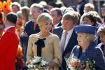 Rhenen en Veenedaal 30 april 2012
Koninginnedag met daarbij aanwezig koningin Beatrix Prins Willem Alexander Prinses Maxima Prins Constantijn Prinses Laurentien Prinses Margrite Prins Maurits Prinses Marilene Prins Bernhard Prinses Annette Prins Pieter Christiaan Prins Floris Prinses Aimee en Pieter v Vollenhoven.
Peter Smulders bv
