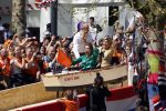 Rhenen en Veenedaal 30 april 2012
Koninginnedag met daarbij aanwezig koningin Beatrix Prins Willem Alexander Prinses Maxima Prins Constantijn Prinses Laurentien Prinses Margrite Prins Maurits Prinses Marilene Prins Bernhard Prinses Annette Prins Pieter Christiaan Prins Floris Prinses Aimee en Pieter v Vollenhoven.
Peter Smulders bv