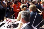 Rhenen en Veenedaal 30 april 2012
Koninginnedag met daarbij aanwezig koningin Beatrix Prins Willem Alexander Prinses Maxima Prins Constantijn Prinses Laurentien Prinses Margrite Prins Maurits Prinses Marilene Prins Bernhard Prinses Annette Prins Pieter Christiaan Prins Floris Prinses Aimee en Pieter v Vollenhoven.
Peter Smulders bv