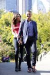 New York 18 oktober 2012
Ruud Gullit met zijn nieuwe vriendin Maggie Jimenez in Central Park.
Peter Smulders bv