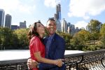 New York 18 oktober 2012
Ruud Gullit met zijn nieuwe vriendin Maggie Jimenez in Central Park.
Peter Smulders bv
