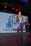 Hilversum 10 oktyober 2012
Gala voor stichting hulphond in studio 21. Jasje gemaakt door de couteriers Stephan Badal Hardies Ronald Kolk Frans Hogendoorn Paul Schulten Addy v d Krommenacker en Jaap Rijnbende. Wim Zegwaard koopt het jasje
Peter Smulders bv