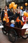 Amsterdam 10 oktober 2012
Tanja Jess Charly Luske en zoon Bobby bakken taartjes voor Kika in het krasnapolsky.
Peter Smulders bv