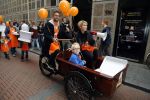 Amsterdam 10 oktober 2012
Tanja Jess Charly Luske en zoon Bobby bakken taartjes voor Kika in het krasnapolsky.
Peter Smulders bv