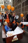 Amsterdam 10 oktober 2012
Tanja Jess Charly Luske en zoon Bobby bakken taartjes voor Kika in het krasnapolsky.
Peter Smulders bv