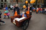 Amsterdam 10 oktober 2012
Tanja Jess Charly Luske en zoon Bobby bakken taartjes voor Kika in het krasnapolsky.
Peter Smulders bv