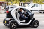 Amsterdam 1 oktober 2012
Das's moment bij dr Fish. De bekende mannen reden in een renault Twizy. Wilfred Genee
Peter Smulders bv