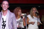Amsterdam 17 september 2012
Presentatie cd YES R in de little buddha bar. Yes r achtergrondkoor
Peter Smulders bv