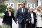 Laren 2 oktober 2013
Kerkdienst naar aanleiding van het overlijden van John de mol sr in de sint Jansbasiliek. Het was enorm druk met vrienden en familie.