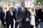 Laren 2 oktober 2013
Kerkdienst naar aanleiding van het overlijden van John de mol sr in de sint Jansbasiliek. Het was enorm druk met vrienden en familie.