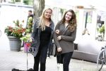Amsterdam 10 oktober 2013
Anita Schuts met dochter Eva op de cornelis schuytstraat