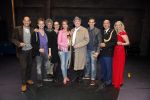 Amsterdam 6 oktober 2013
Cast Baantjer tijdens premiere in nieuwe de la mar.
De complete cast van Baantjer en De Moord in het Theater bestaat uit Peter Tuinman, Mike Weerts, Peter Rï¿½mer (ook scenarioschrijver), Miryanna van Reeden, Alexandra Alphenaar, Sophie van Oers, Tom Afman, Evert van der Meulen en Rutger Le Poole