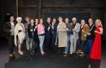 Amsterdam 6 oktober 2013
Cast Baantjer tijdens premiere in nieuwe de la mar.
De complete cast van Baantjer en De Moord in het Theater bestaat uit Peter Tuinman, Mike Weerts, Peter Rï¿½mer (ook scenarioschrijver), Miryanna van Reeden, Alexandra Alphenaar, Sophie van Oers, Tom Afman, Evert van der Meulen en Rutger Le Poole
