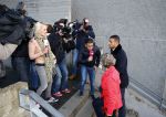 Amsterdam 10 oktober 2013
Rechtzaak Badr Hari bij de rechtbank op de paranassusweg waar veel pers op afgekomen is. Badr arriveert met zijn advocaat Benedicte Ficq